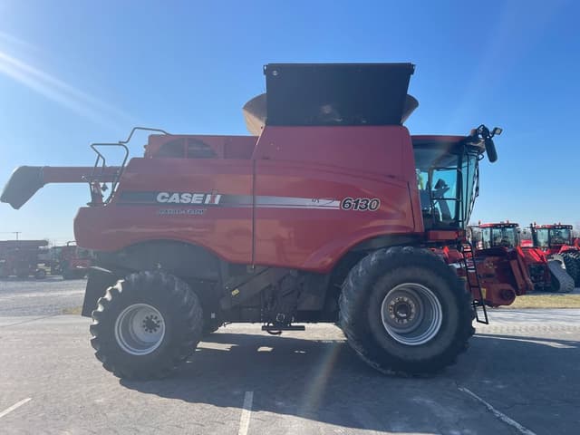 Image of Case IH 6130 equipment image 4