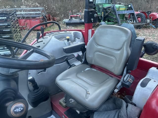 Image of Case IH Farmall 105C equipment image 3