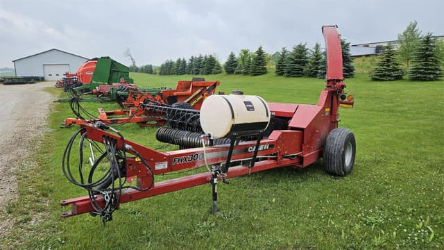 Image of Case IH FHX300 equipment image 2