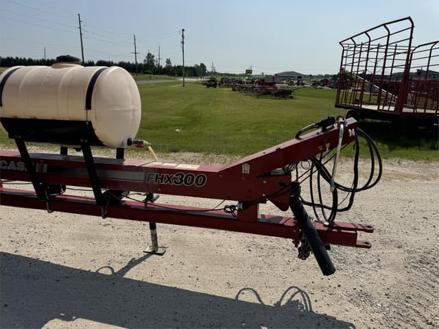 Image of Case IH FHX300 equipment image 4