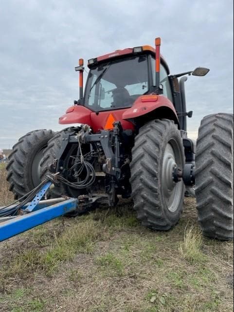 Image of Case IH Magnum 235 equipment image 4