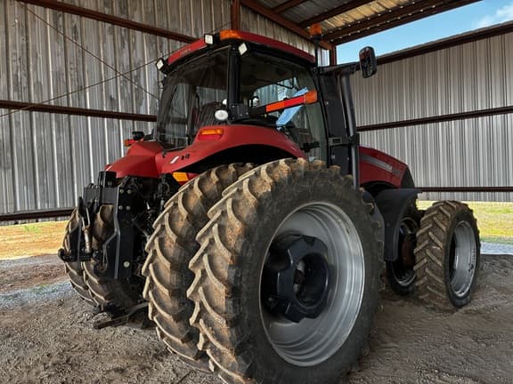Image of Case IH Magnum 340 equipment image 3