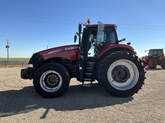 Image of Case IH Magnum 340 equipment image 1