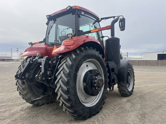 Image of Case IH Magnum 240 equipment image 4
