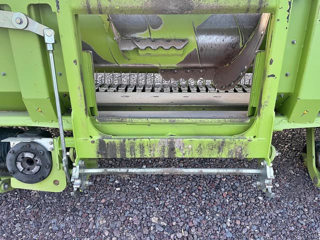 Image of CLAAS PU380 equipment image 4