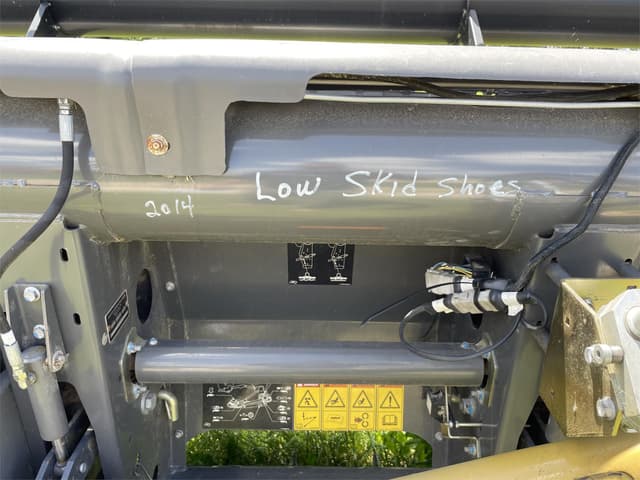 Image of Gleaner 9250 equipment image 3