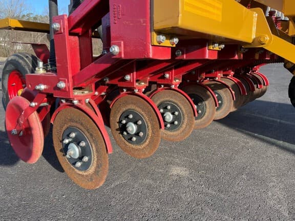 Image of Haybuster 107C equipment image 4