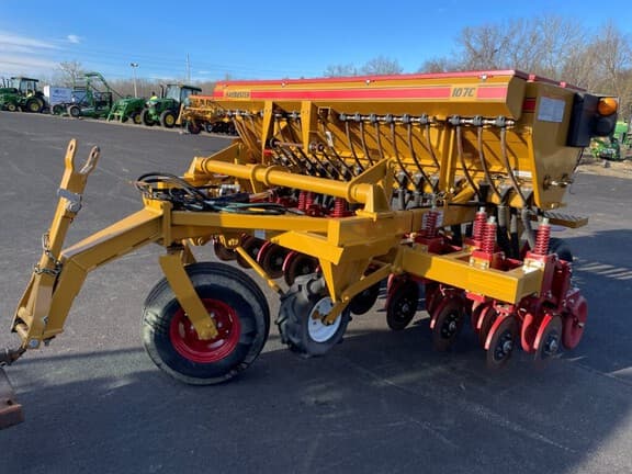 Image of Haybuster 107C equipment image 2