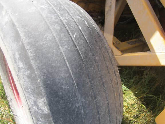 Image of Haybuster 2650 equipment image 4