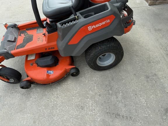 Image of Husqvarna Z246 equipment image 1