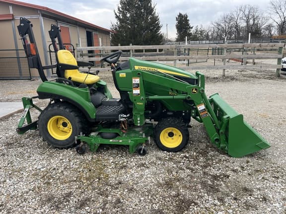 Image of John Deere 1023E equipment image 1