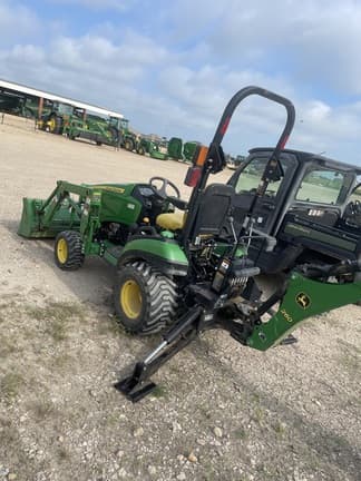 Image of John Deere 1025R equipment image 3