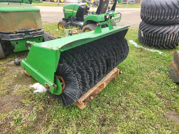 Image of John Deere 1445 equipment image 3