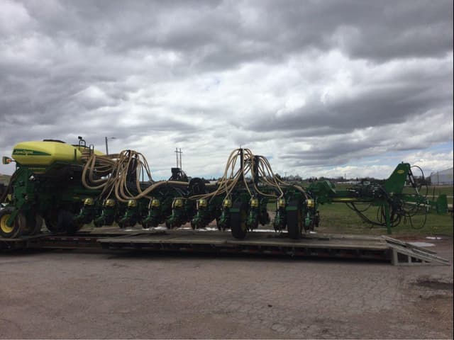 Image of John Deere 1770 equipment image 2