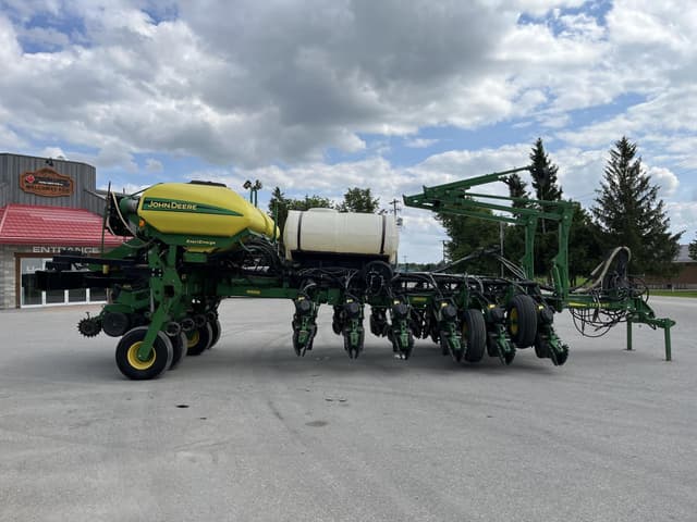 Image of John Deere 1775 equipment image 3