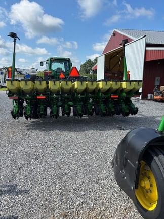 2014 John Deere 1780 Equipment Image0