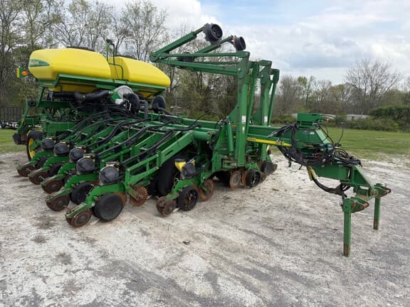 Image of John Deere 1790 Primary image