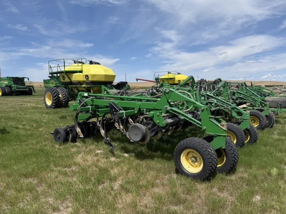 2014 John Deere 1835 Equipment Image0