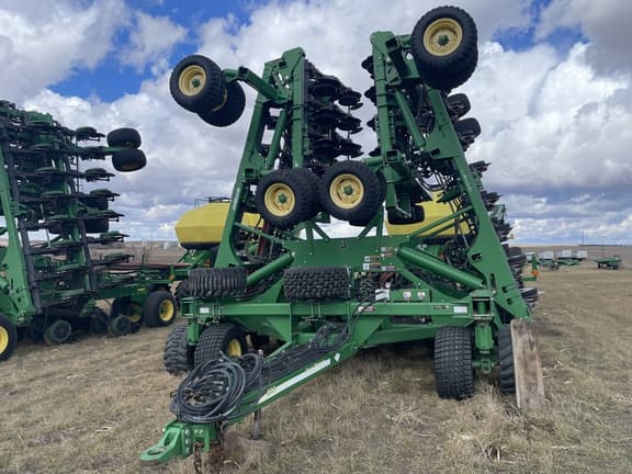 Image of John Deere 1890 equipment image 1