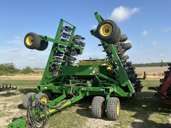 2014 John Deere 1990 Equipment Image0