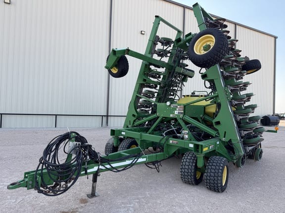 2014 John Deere 1990 Equipment Image0