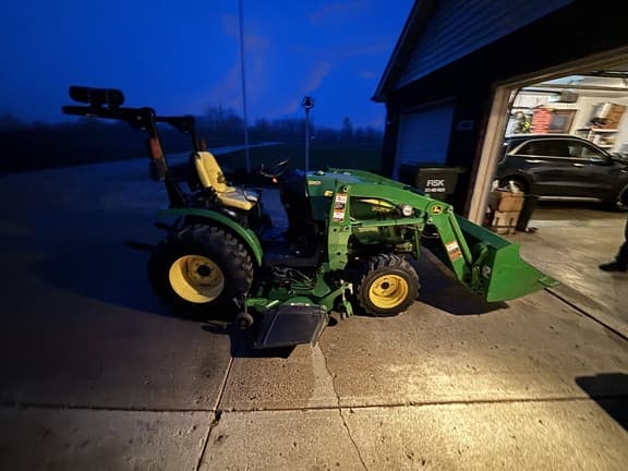 Image of John Deere 2025R Primary image