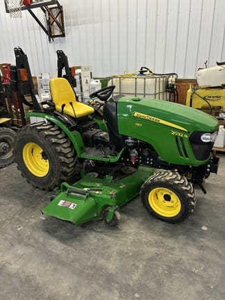 2014 John Deere 2032R Equipment Image0