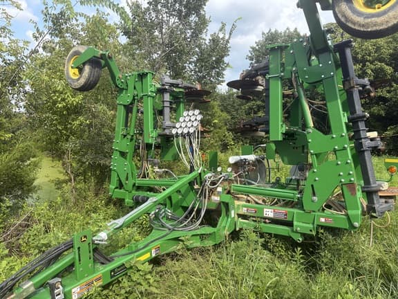 Image of John Deere 2510H equipment image 1