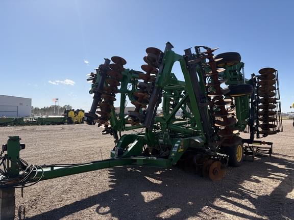 Image of John Deere 2623 equipment image 1