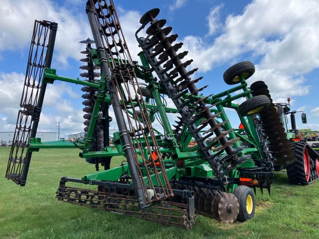 Image of John Deere 2623VT equipment image 4