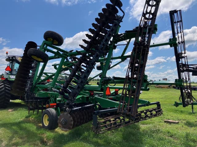 Image of John Deere 2623VT equipment image 2