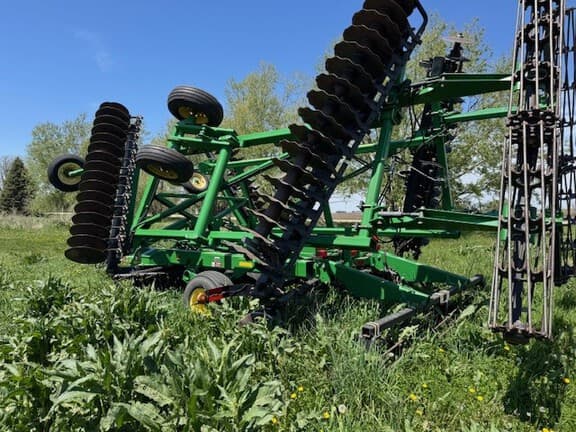 Image of John Deere 2623VT equipment image 2