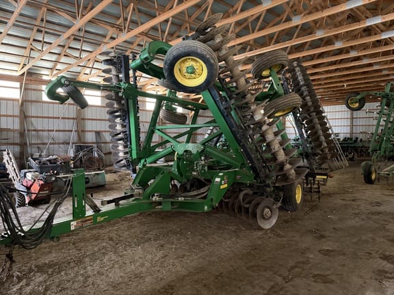 2014 John Deere 2623VT Equipment Image0