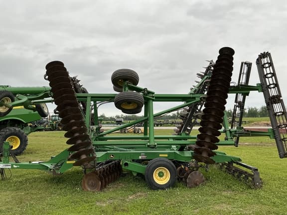 Image of John Deere 2623VT equipment image 3
