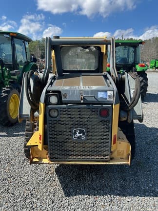 Image of John Deere 319E equipment image 3