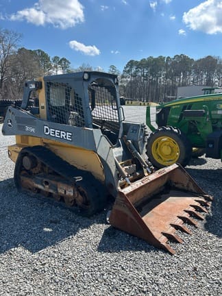 2014 John Deere 319E Equipment Image0