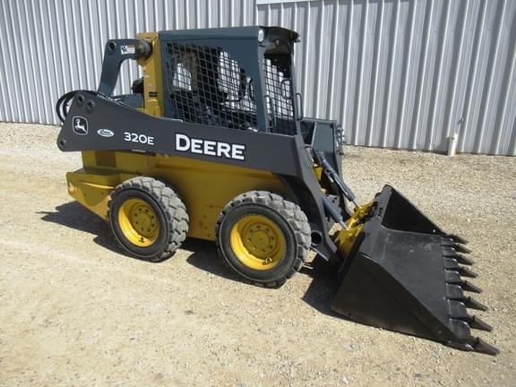 Image of John Deere 320E Primary image