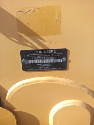 Image of John Deere 323E equipment image 1