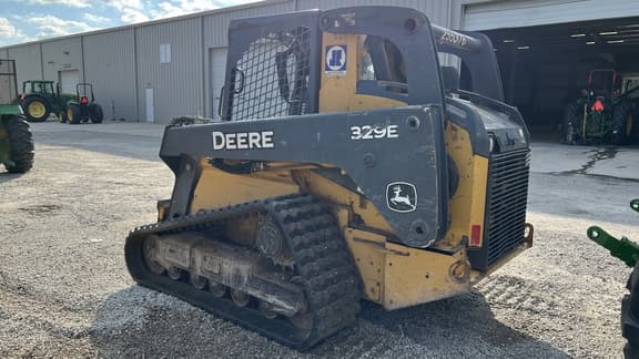 Image of John Deere 329E equipment image 3