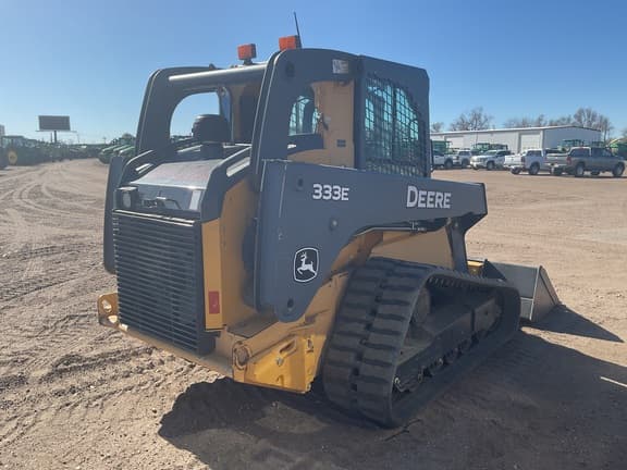 Image of John Deere 333E equipment image 1