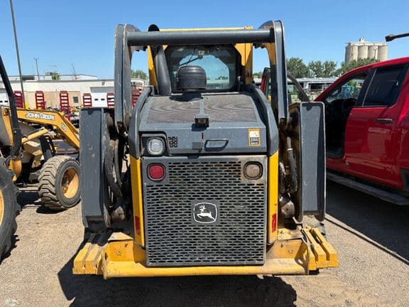 Image of John Deere 333E equipment image 2