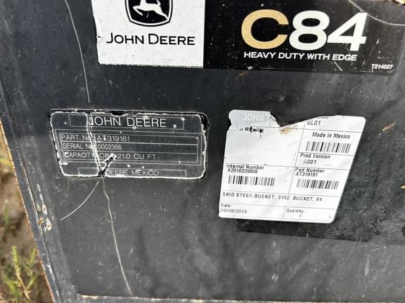 Image of John Deere 333E equipment image 3