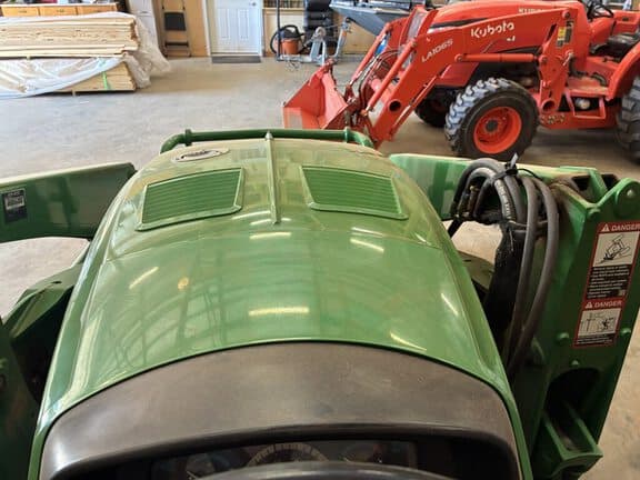 Image of John Deere 4044R equipment image 2