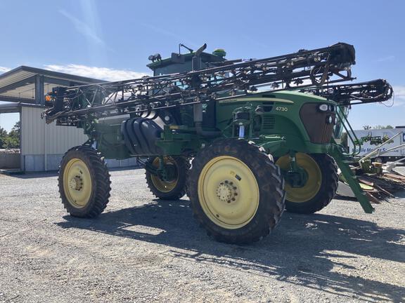 Image of John Deere 4730 equipment image 1