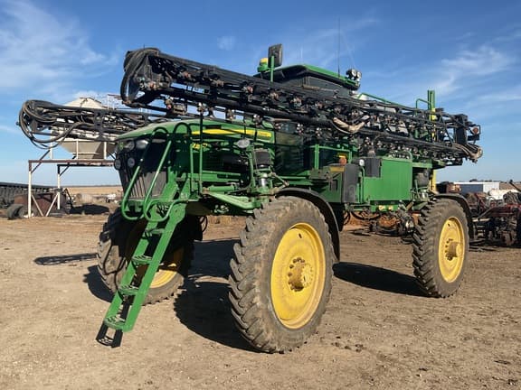 Image of John Deere 4830 Primary image
