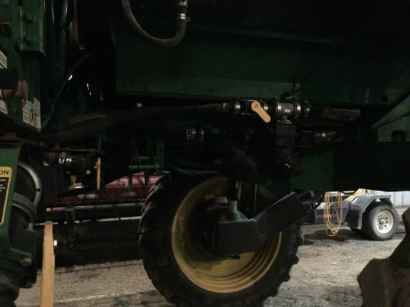 Image of John Deere 4830 equipment image 4