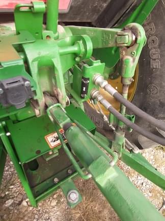 Image of John Deere 5045E equipment image 4