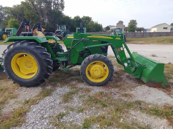 Image of John Deere 5045E equipment image 2