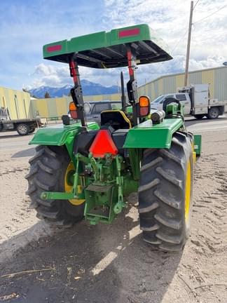 Image of John Deere 5065E equipment image 4