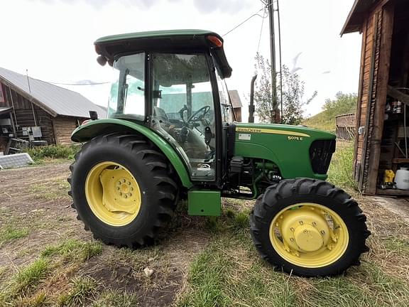 Image of John Deere 5075E equipment image 1